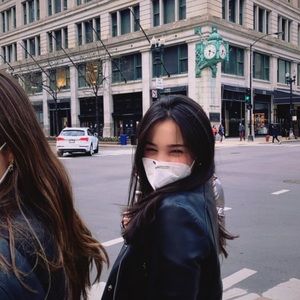 Meet your Posher, Manuel